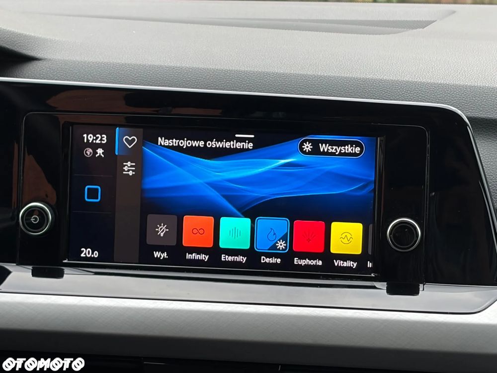 Volkswagen Golf 2.0 TDI Life - 25