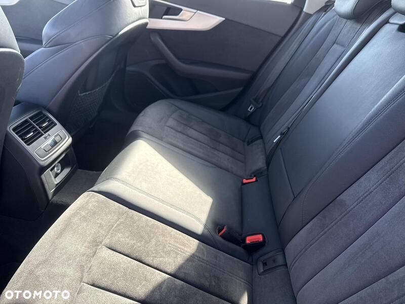 Audi A4 Allroad 2.0 TDI Quattro - 22