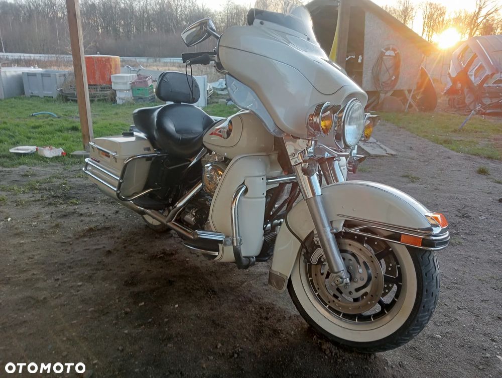 Harley-Davidson FLHT Electra Glide Standard - 11