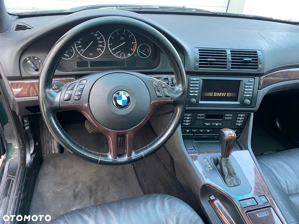 BMW Seria 5 525i - 5