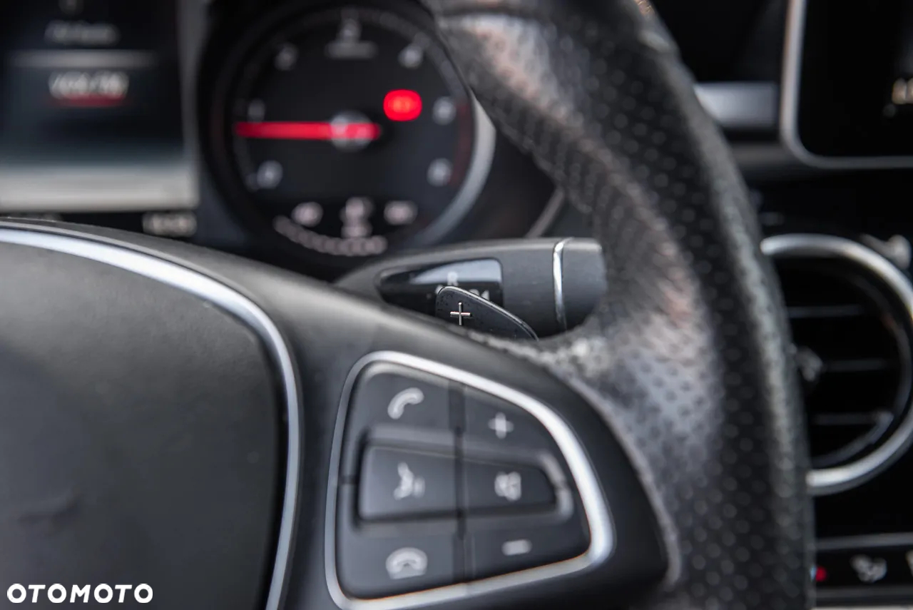 Mercedes-Benz GLC 220 d 4-Matic - 24