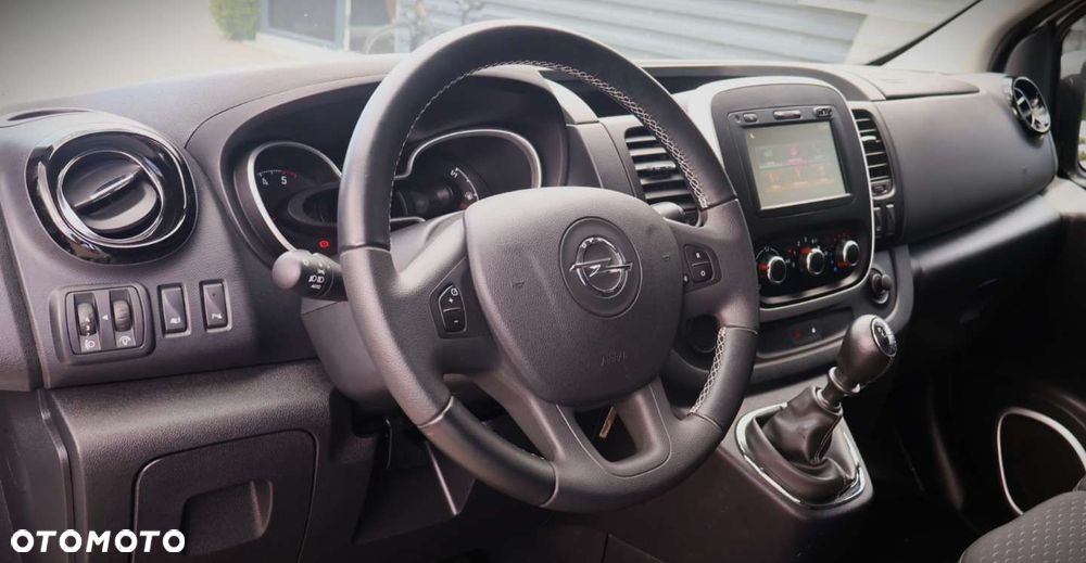 Opel Vivaro - 14