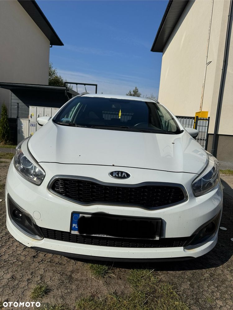 Kia Ceed - 6