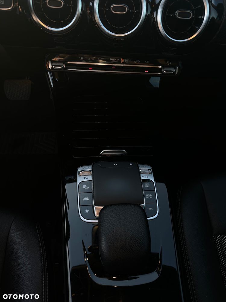 Mercedes-Benz CLA - 14