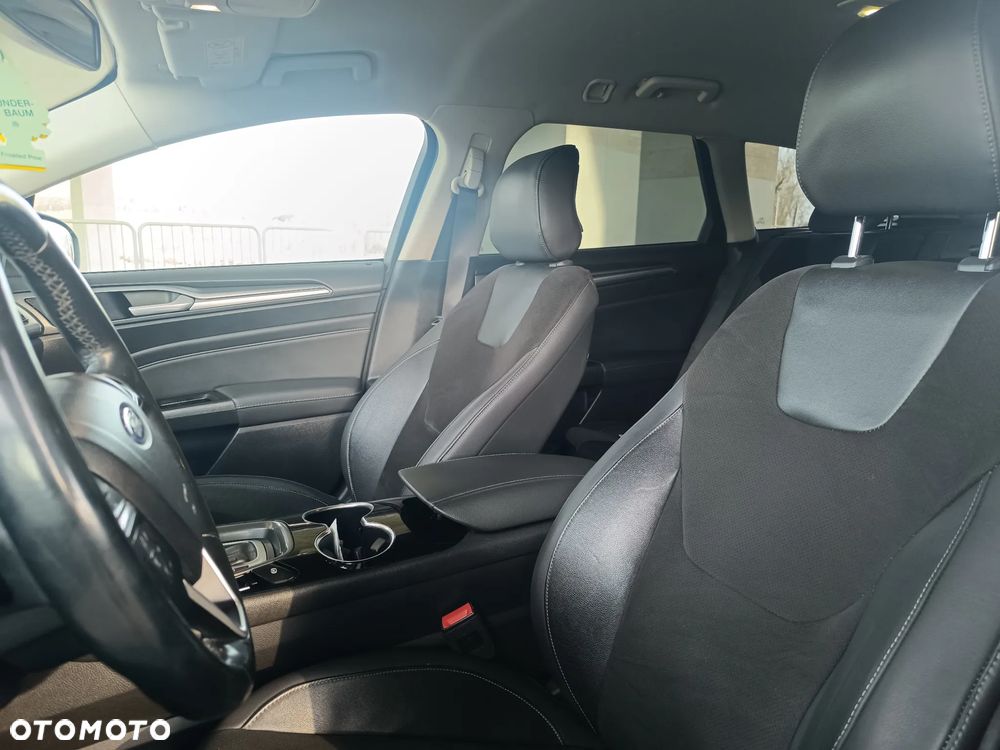 Ford Mondeo 2.0 TDCi Titanium PowerShift - 15