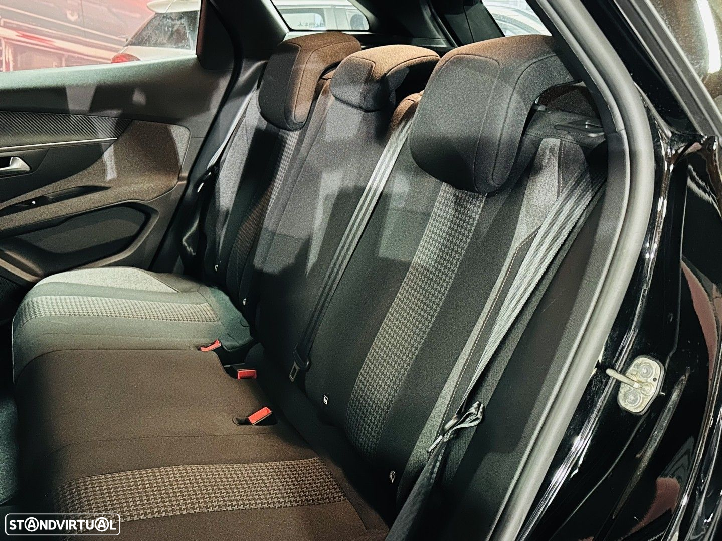 Peugeot 3008 PureTech 130 Stop & Start GPF EAT8 Active - 6