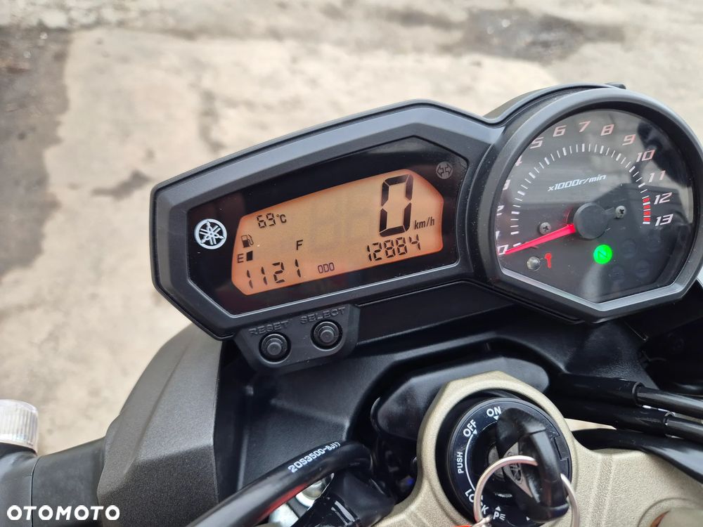 Yamaha XJ - 16