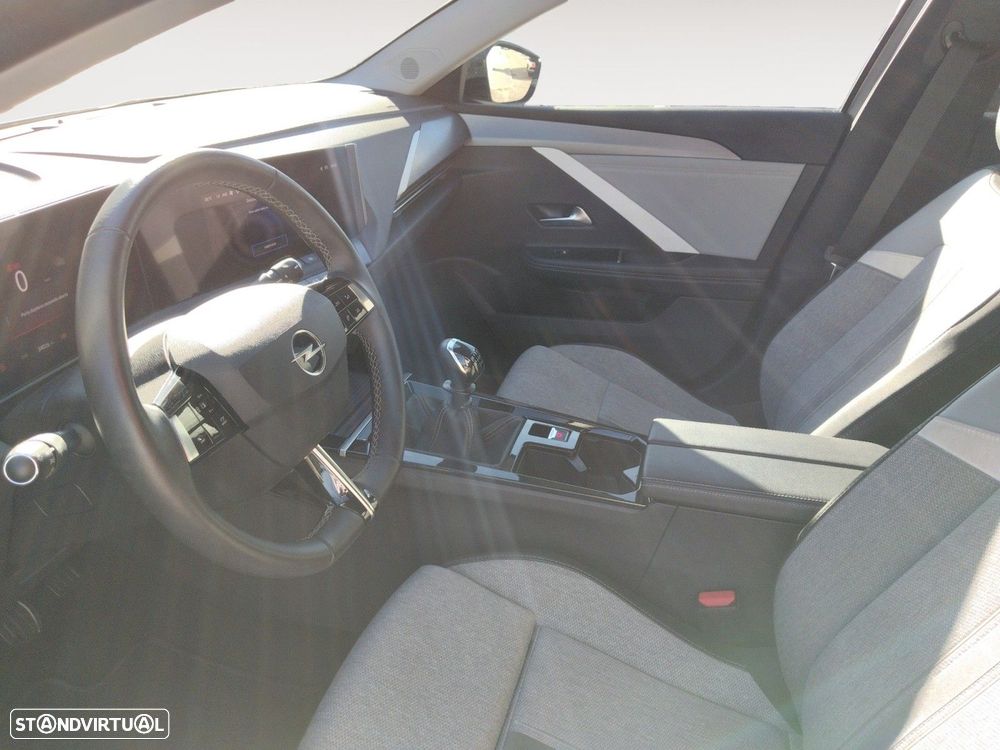Opel Astra 1.2 T Elegance - 9
