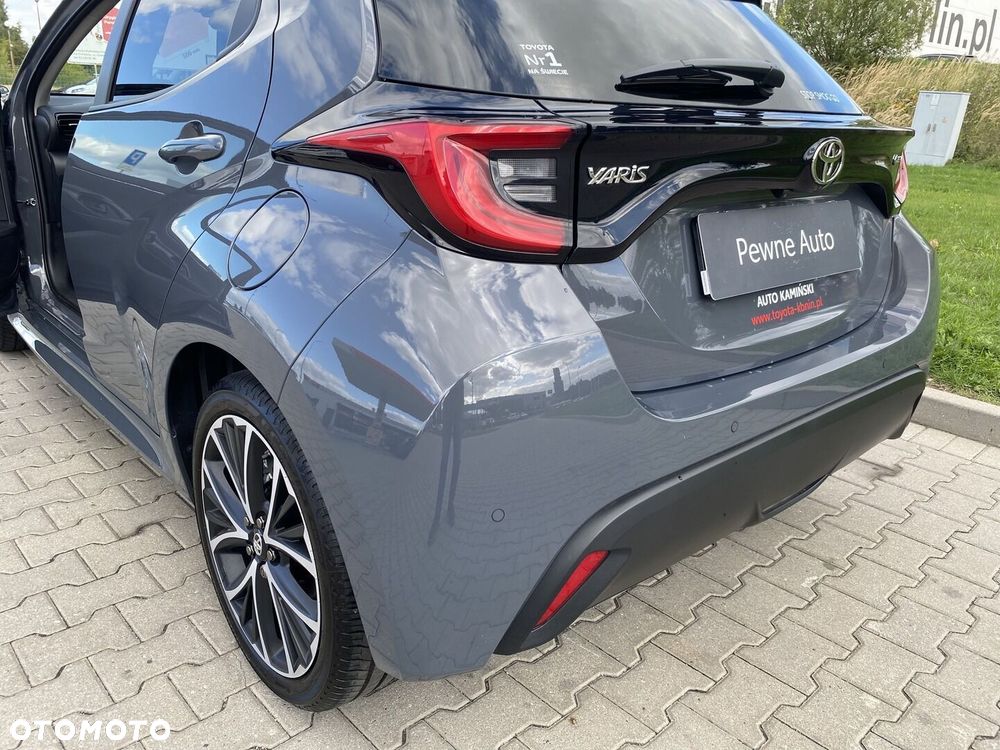 Toyota Yaris Hybrid 1.5 Style - 27