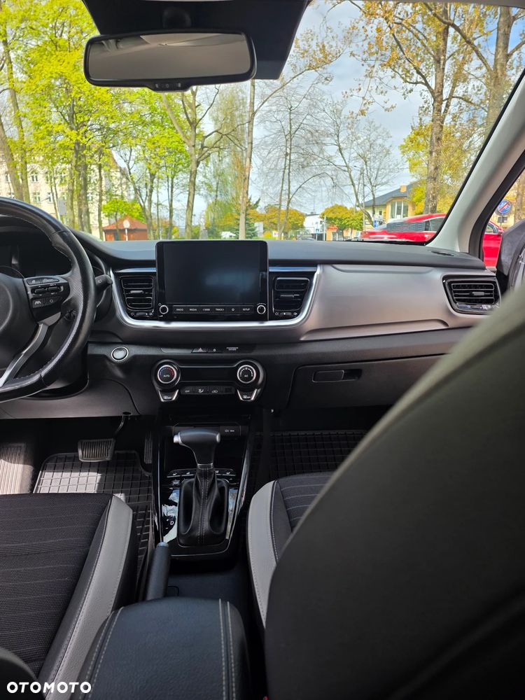 Kia Stonic 1.0 T-GDI L DCT - 10