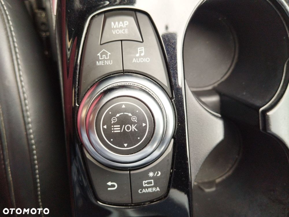 Infiniti QX30 2.2d Premium AWD 7DCT - 26
