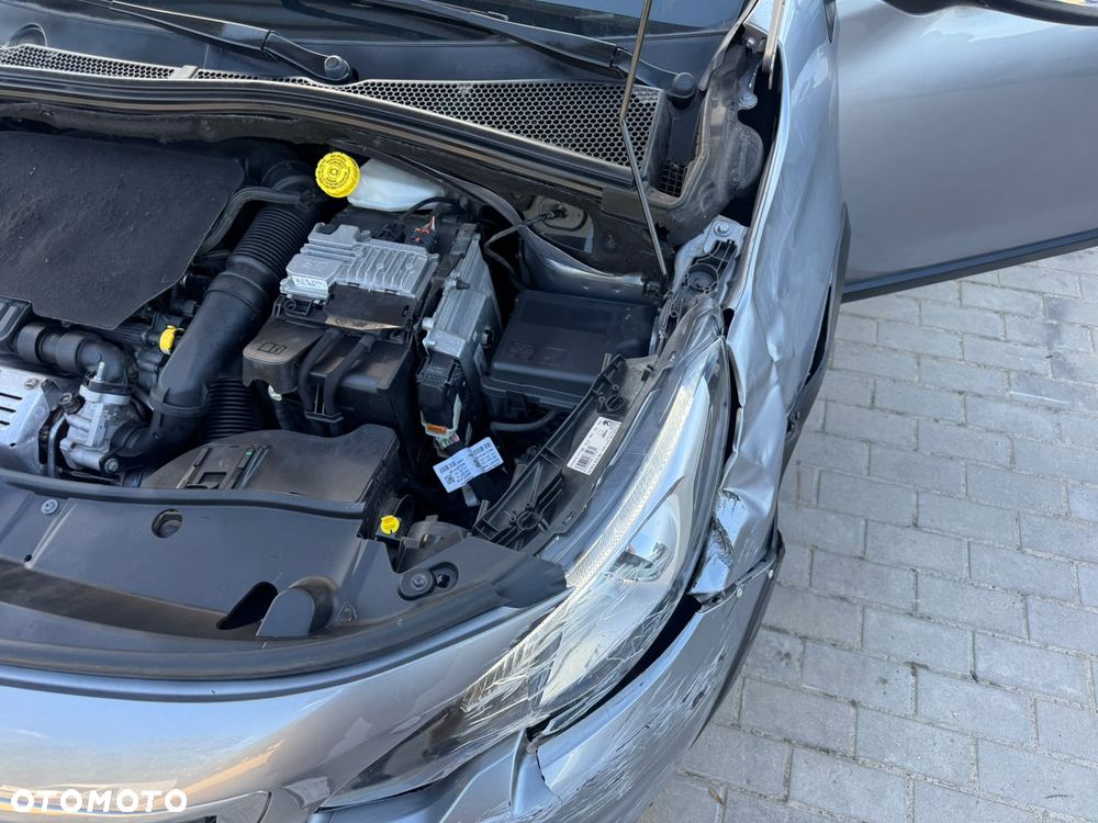 Peugeot 2008 PureTech 110 GPF Stop&Start EAT6 Allure - 22