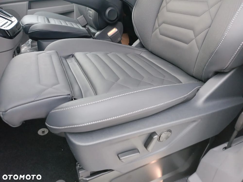 Ford Tourneo Custom 2.5 PHEV CVT 340 L2 Titanium X - 12