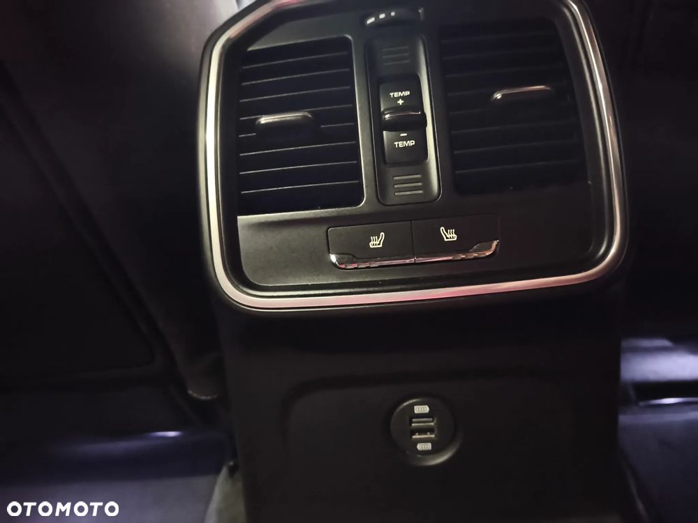 Porsche Macan GTS - 24