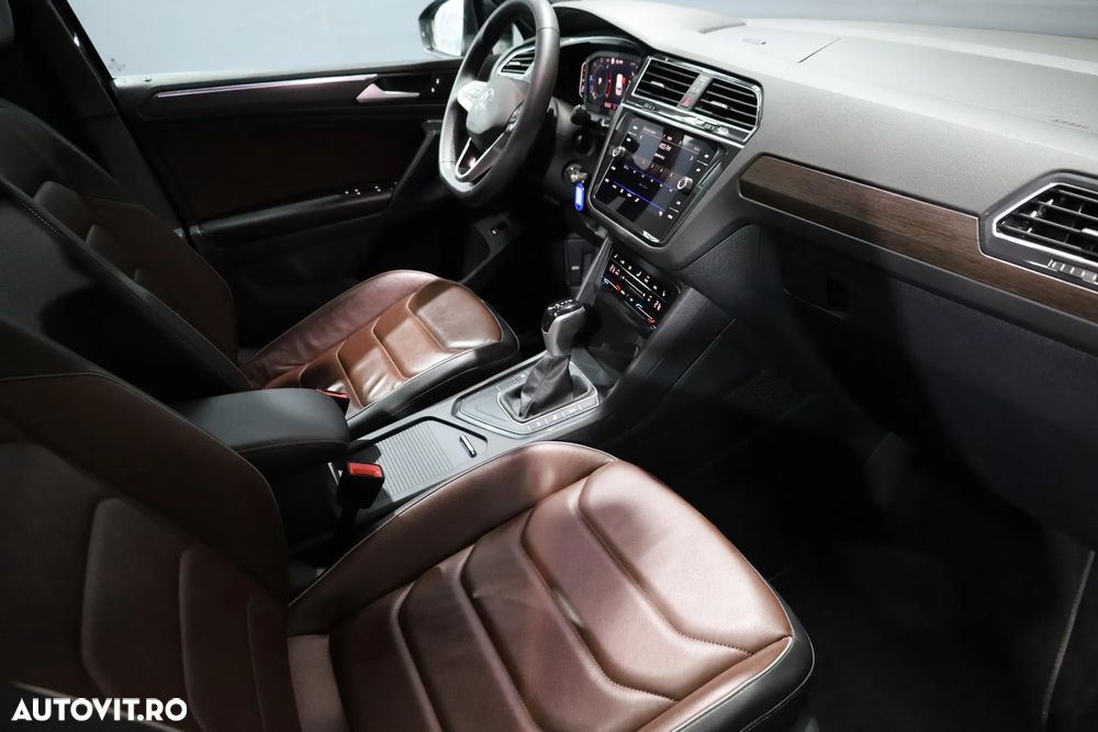 Volkswagen Tiguan 2.0 TDI SCR 4MOTION DSG Elegance - 16