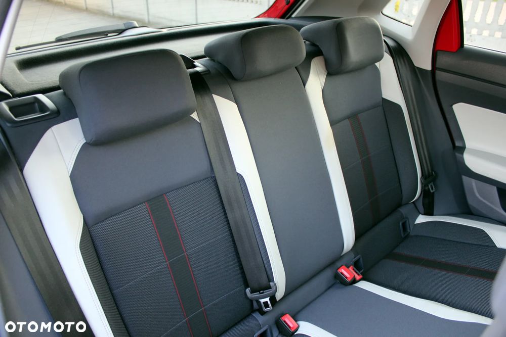 Volkswagen Polo 1.0 TSI OPF beats - 13