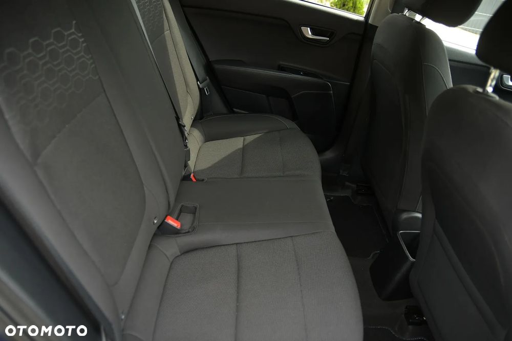 Kia Rio 1.4 L - 19