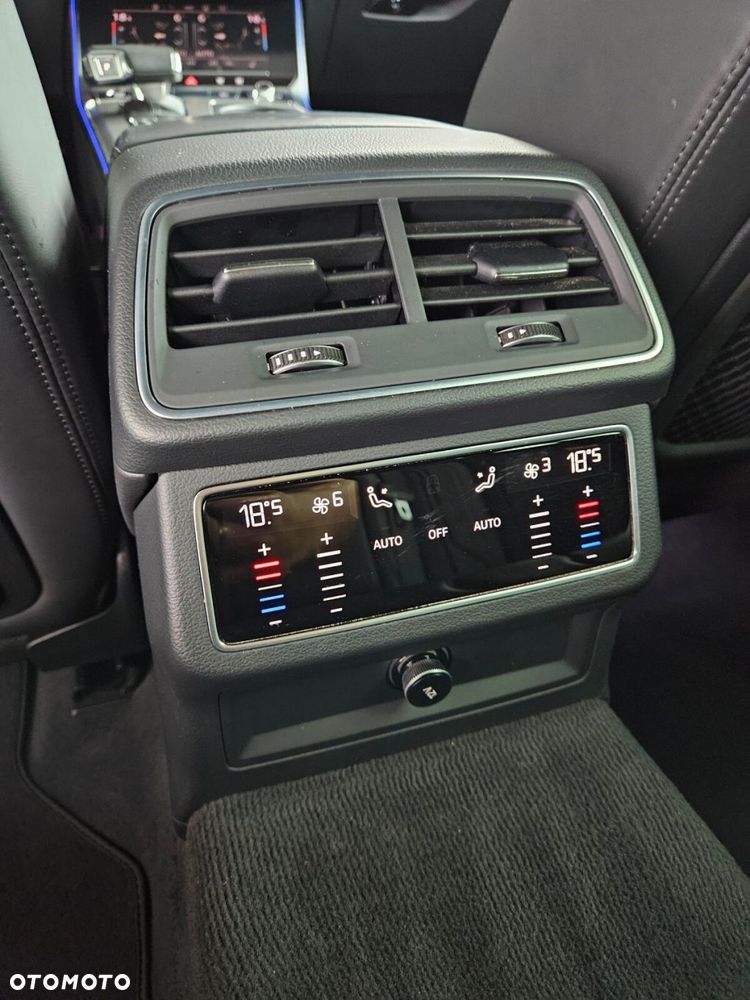 Audi A6 Avant - 32