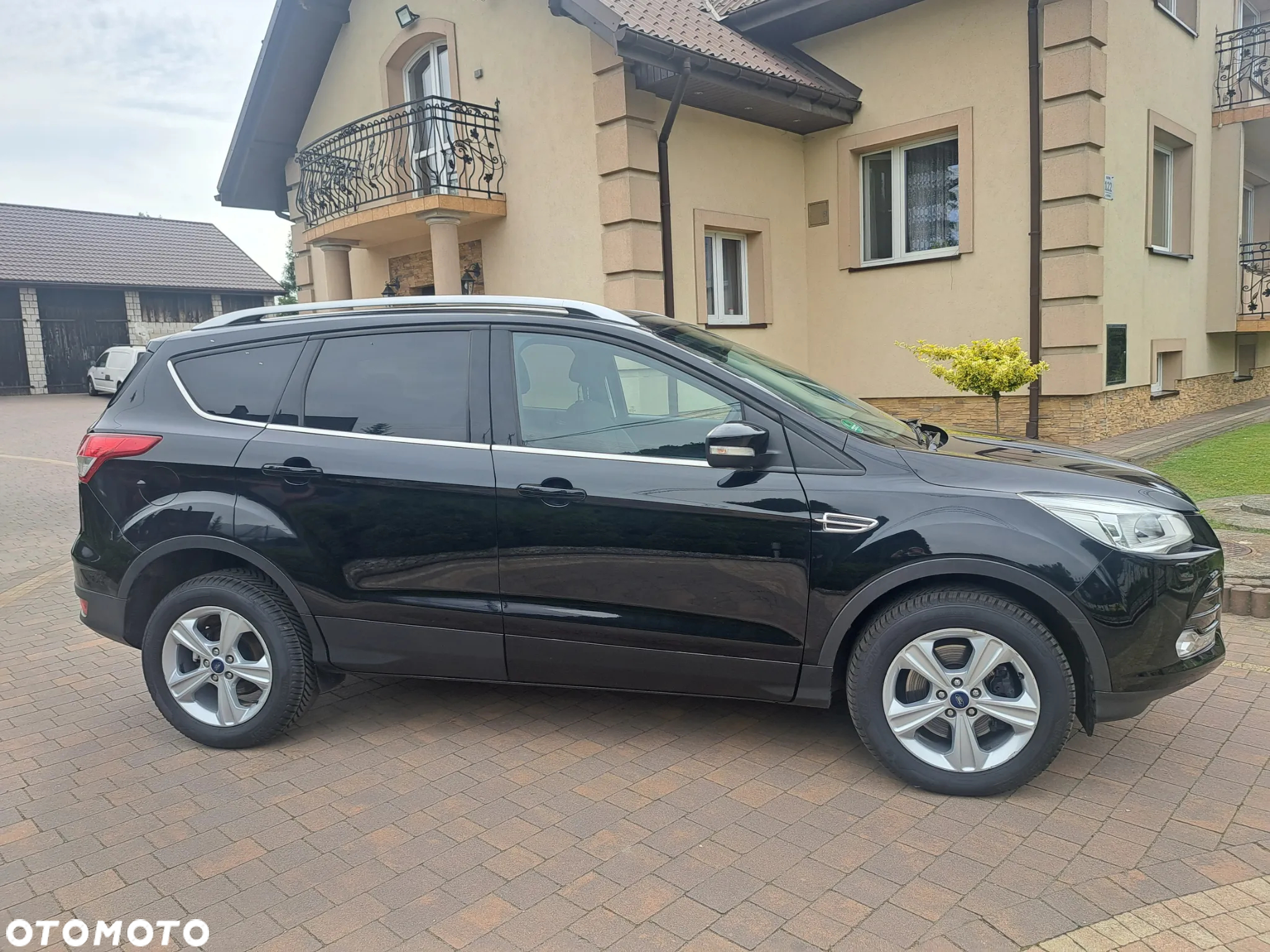 Ford Kuga 2.0 TDCi 4x4 Titanium - 16
