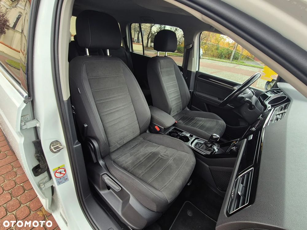 Volkswagen Touran 1.5 TSI ACT OPF DSG Highline - 15