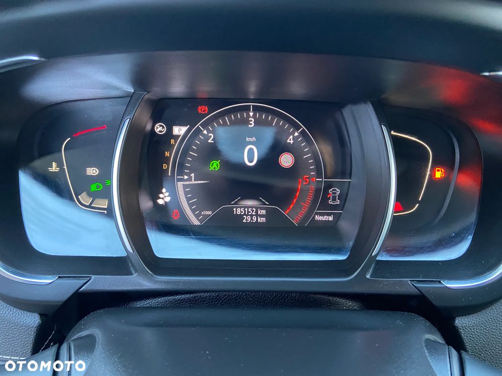 Renault Scenic - 17