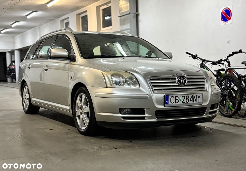 Toyota Avensis 1.8 VVT-i Combi - 18