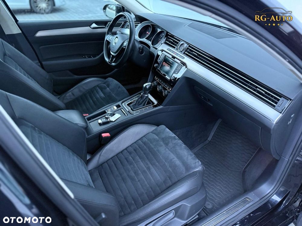 Volkswagen Passat - 29
