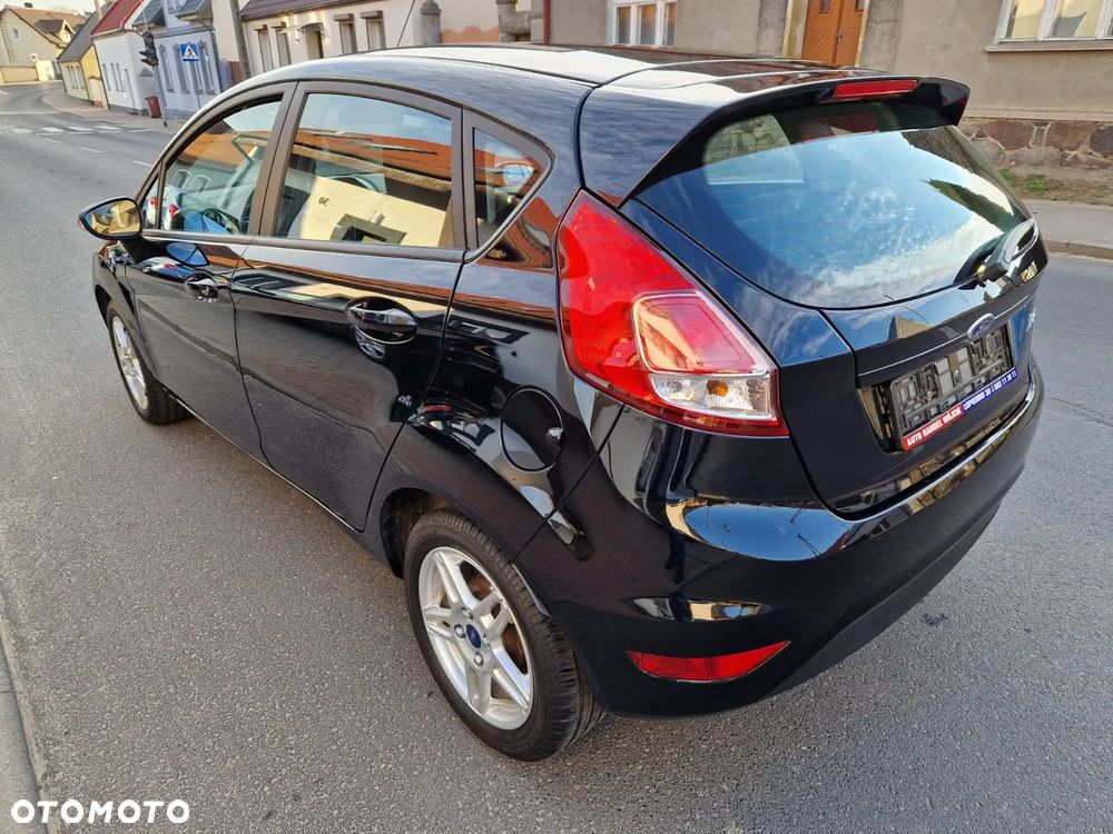 Ford Fiesta 1.25 Celebration - 7
