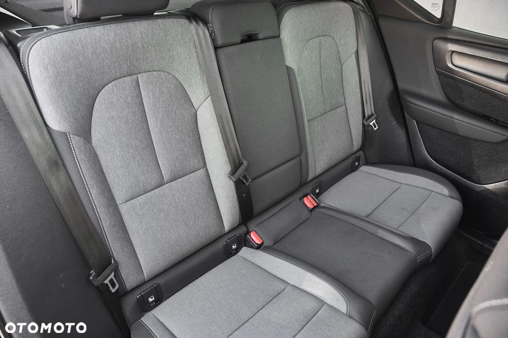 Volvo XC 40 T3 Momentum Pro - 7