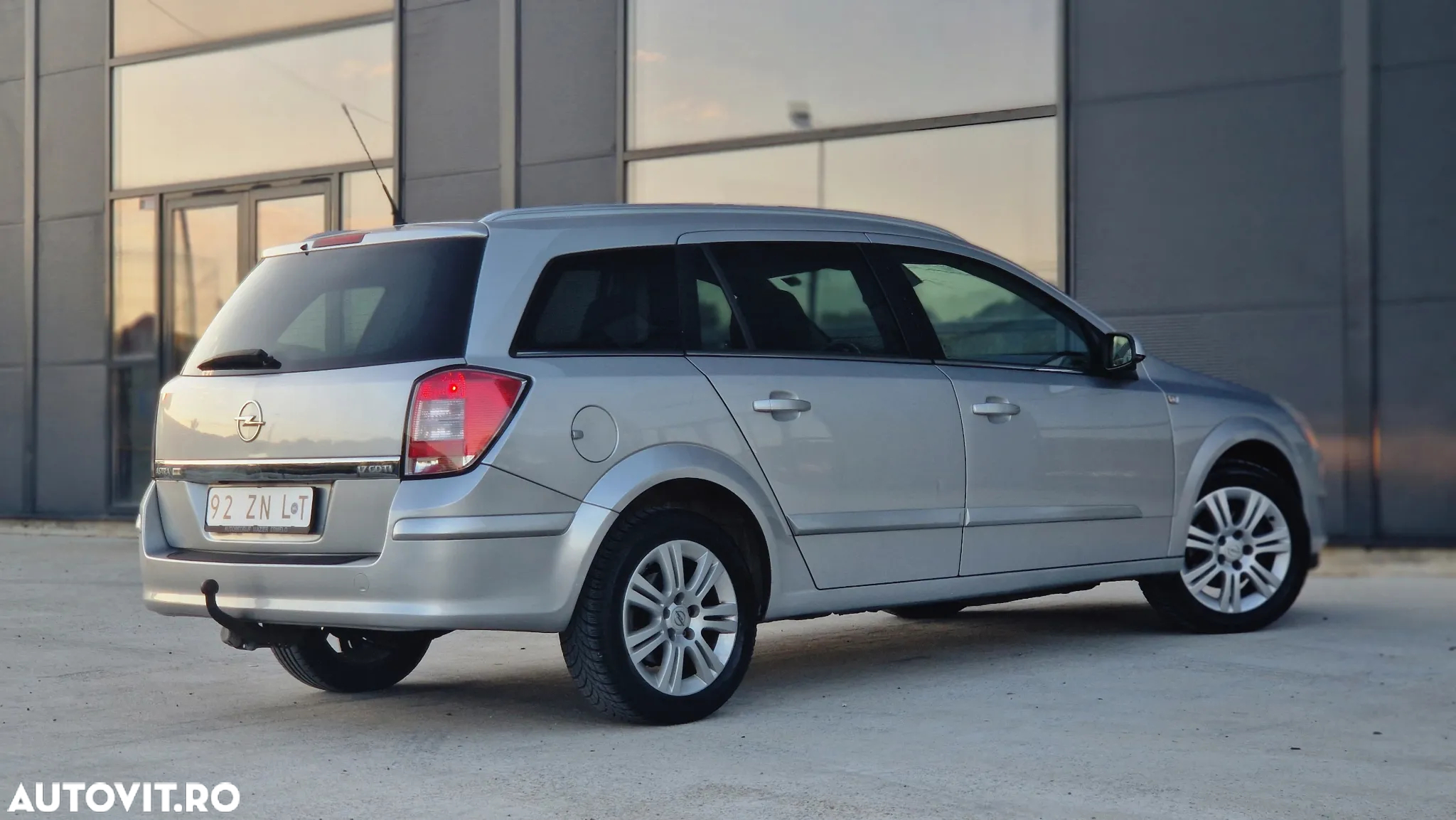 Opel Astra 1.7 CDTI Caravan DPF Cosmo - 4