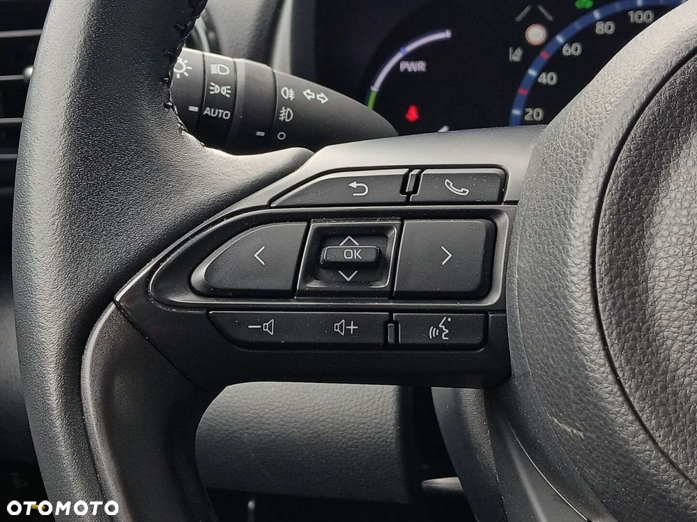Toyota Yaris Cross Hybrid 1.5 Comfort 4x4 - 28