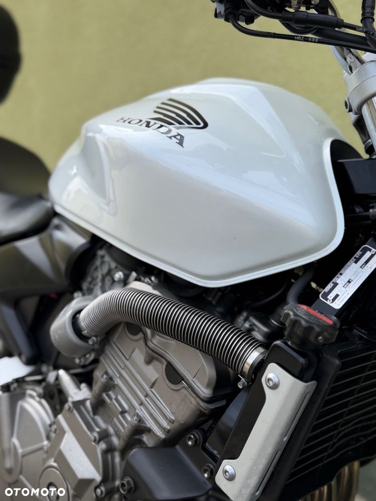 Honda Hornet - 4