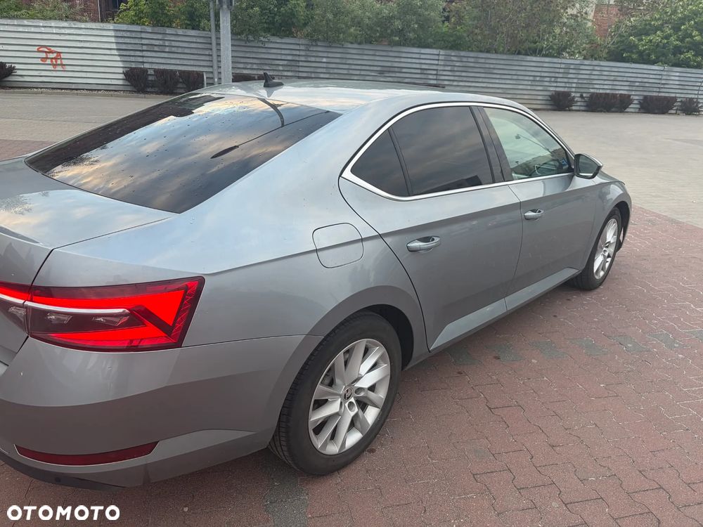 Skoda Superb 1.5 TSI Ambition - 9