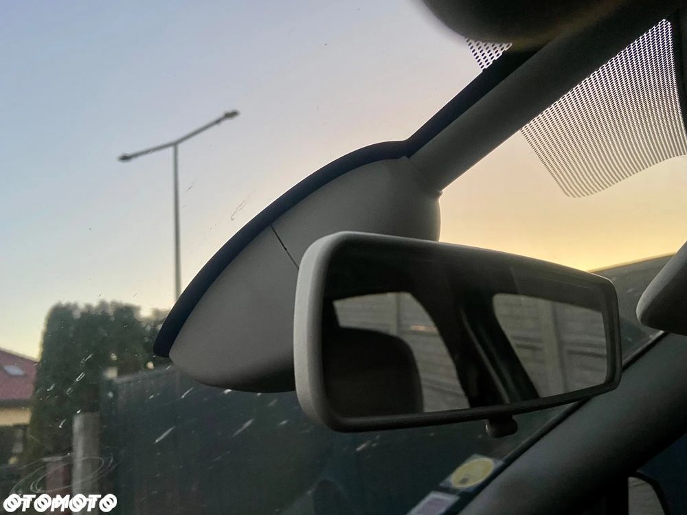Renault Grand Scenic - 12