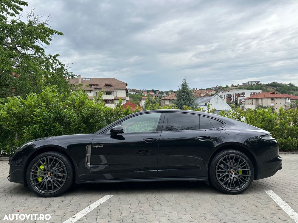 Porsche Panamera - 3