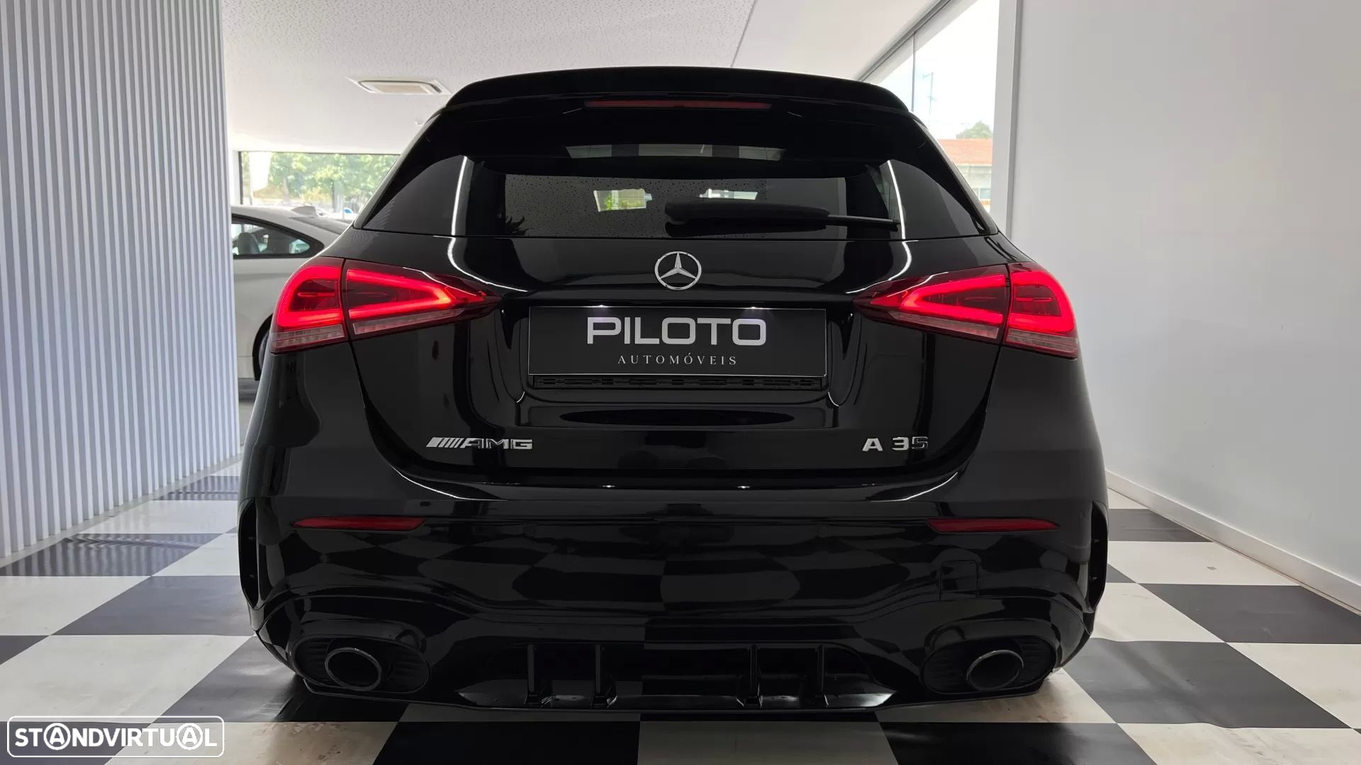 Mercedes-Benz A 35 AMG 4Matic Speedshift DCT 8G Line Advanced Plus - 11