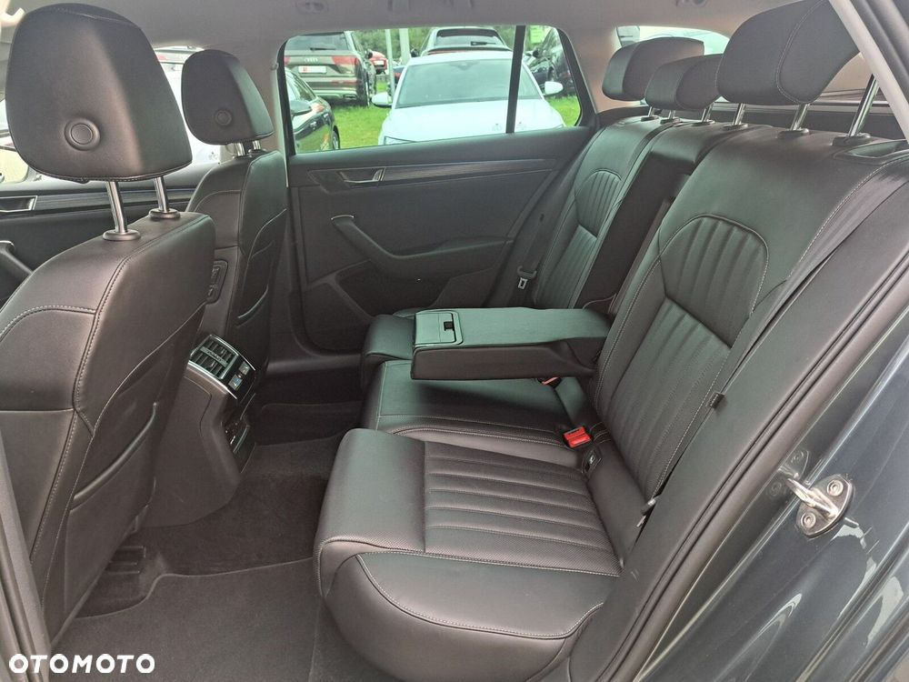 Skoda Superb 2.0 TDI 4x4 Style DSG - 34