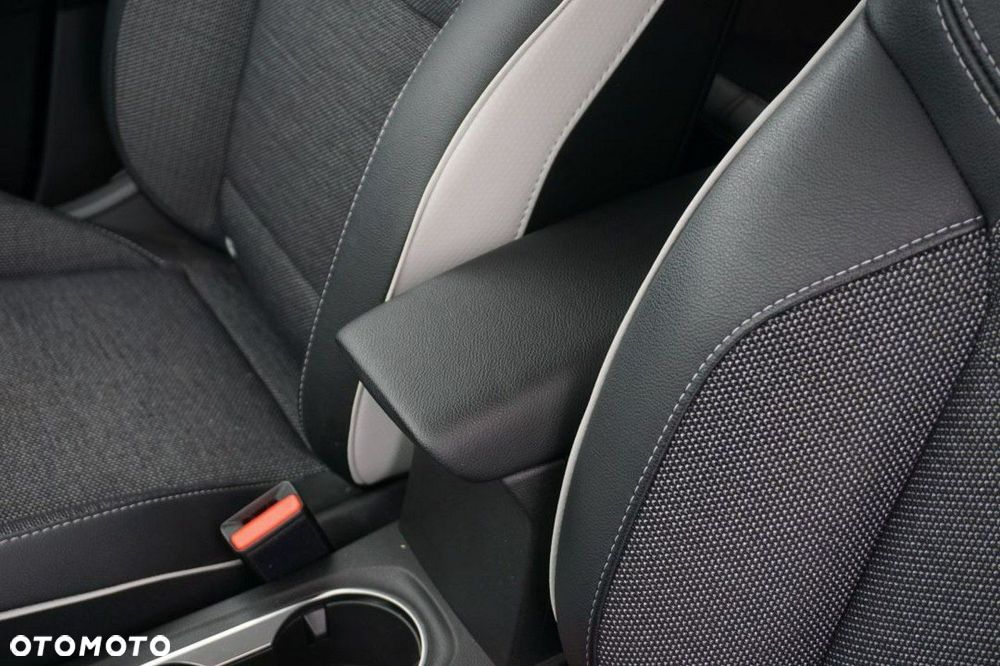 Renault Captur 1.0 TCe Techno - 28