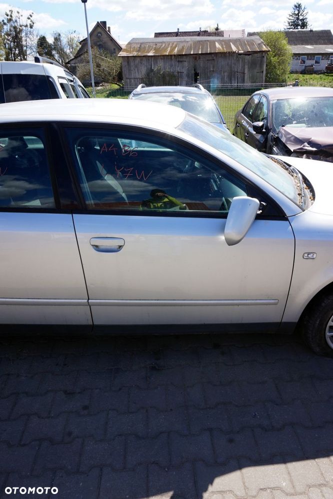DRZWI PRZEDNIE PRAWE A4 B6 SEDAN LY7W  SREBRNY AUDI 2000-2006 - 1