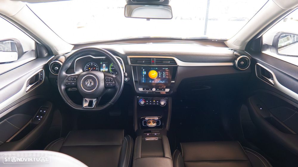 MG ZS EV Luxury - 23