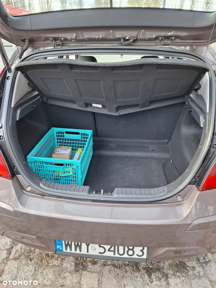 Hyundai i30 1.6 CRDi Base EU5 - 13