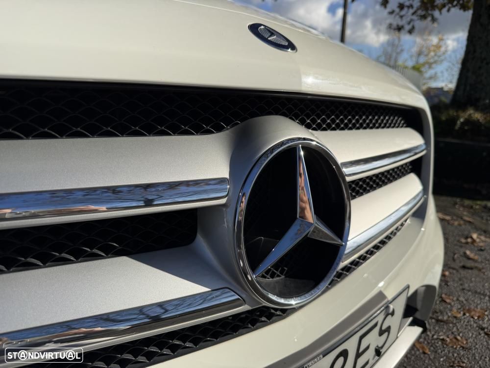 Mercedes-Benz GLA 180 - 12