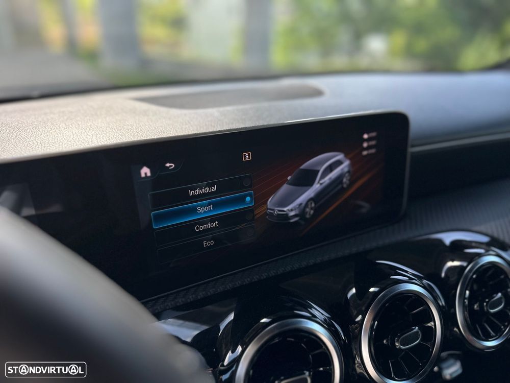Mercedes-Benz A 180 d Style Plus Aut. - 37