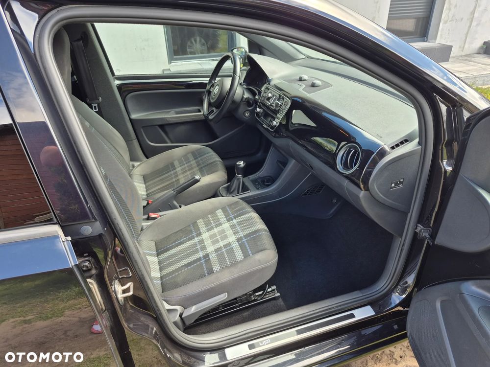 Volkswagen up! club - 15
