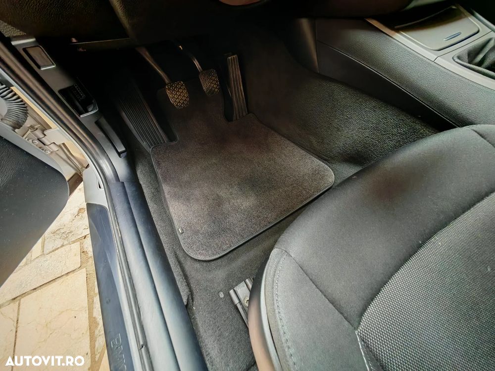 BMW Seria 1 116i - 12