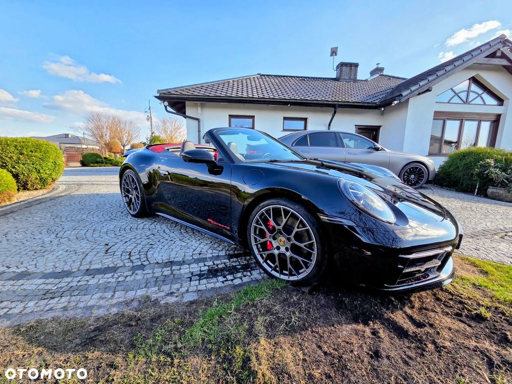 Porsche 911 Carrera 4S - 33