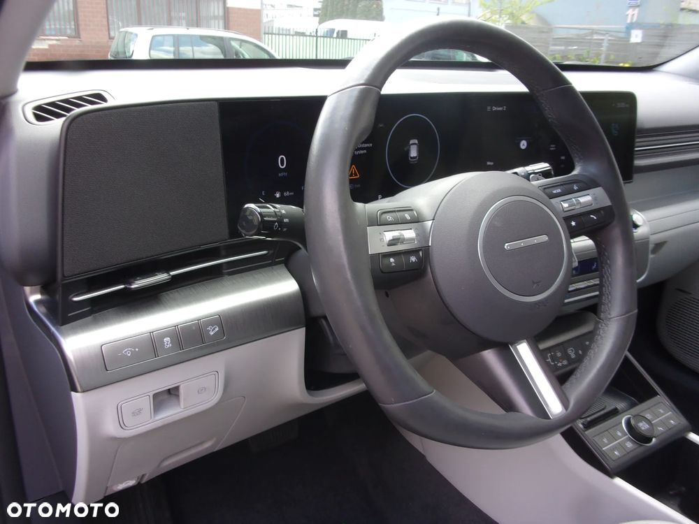 Hyundai Kona - 17