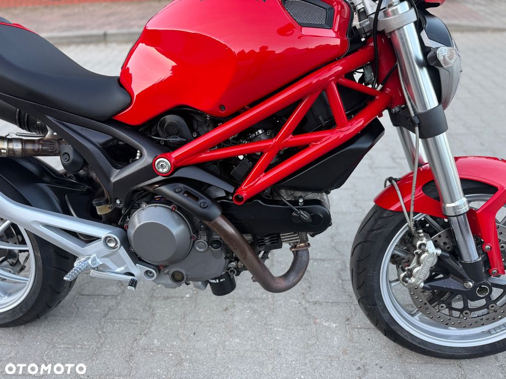 Ducati Monster - 8