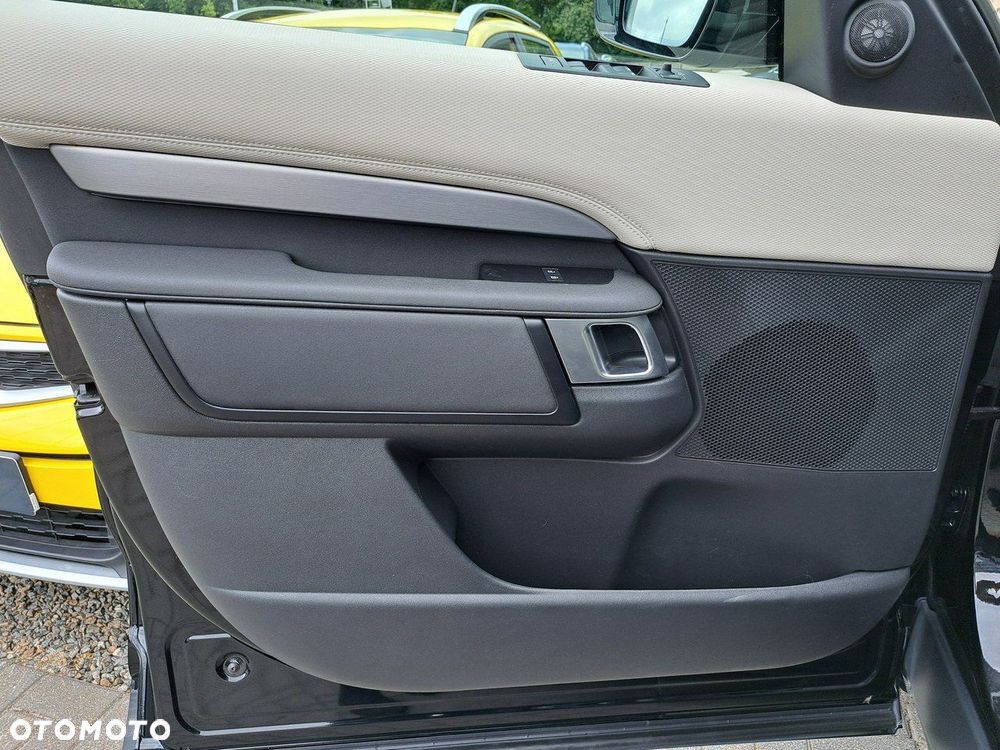 Land Rover Discovery - 12