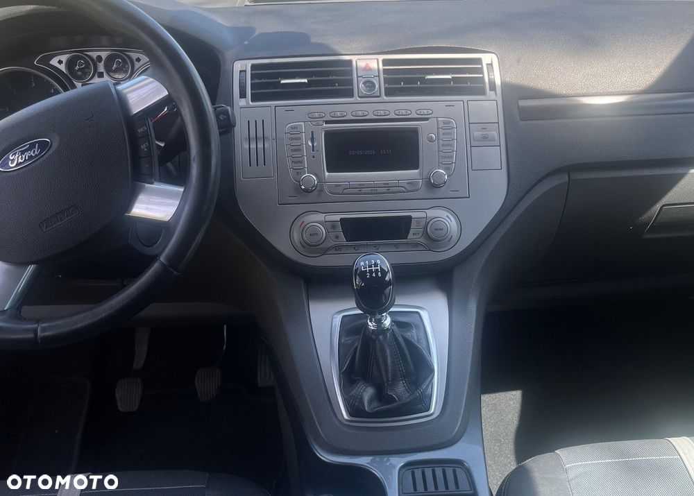Ford Kuga 2.0 TDCi 2x4 Titanium - 5